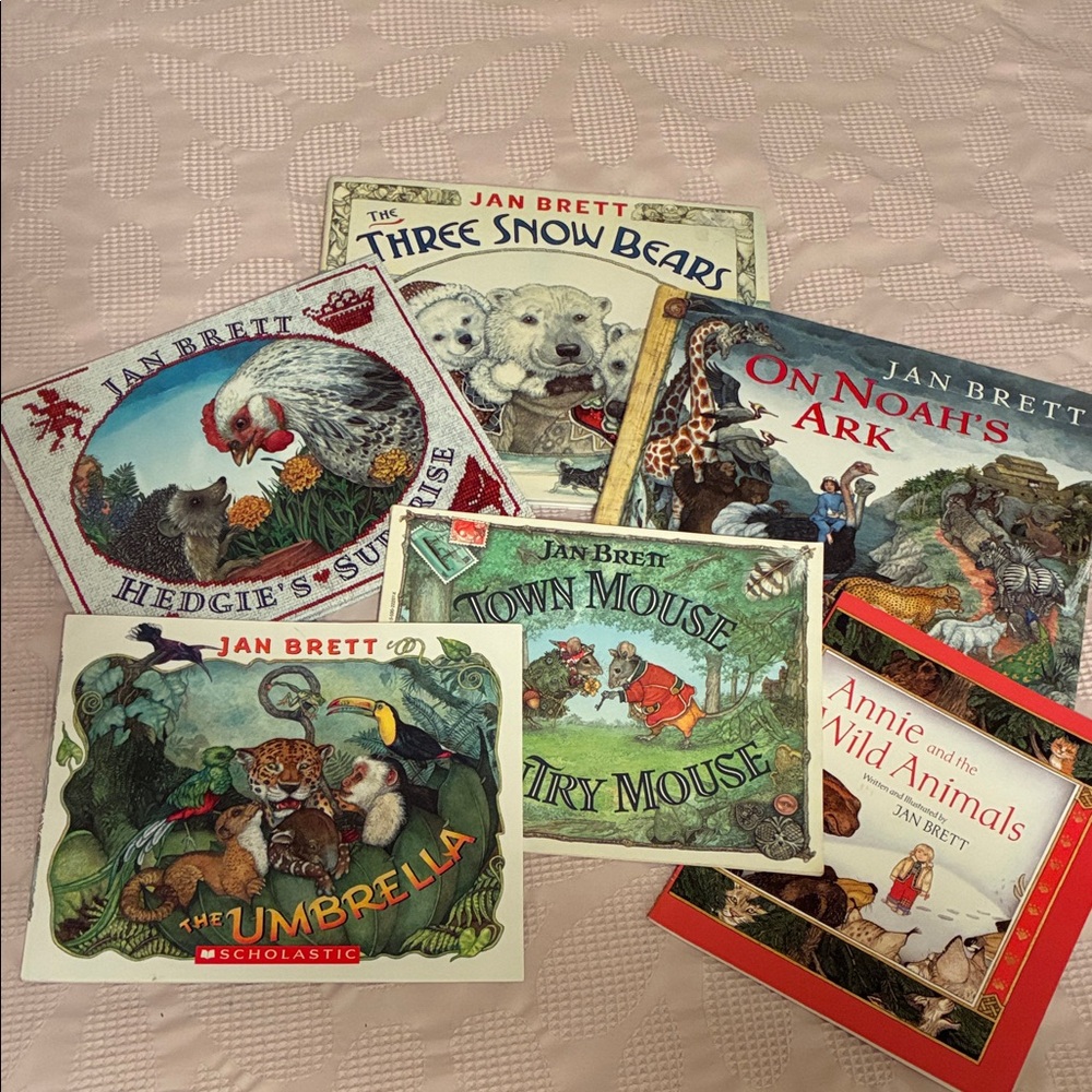 Jan Brett Children's 6 Book Collection- 3 new hardcovers